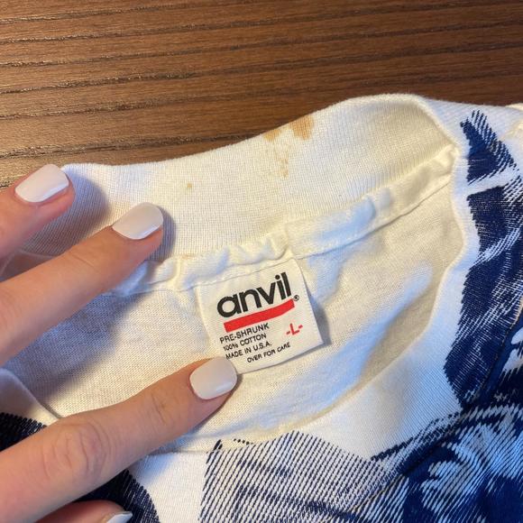 1994 Bill Graham blue and white all over print tshirt - Picture 6 of 7